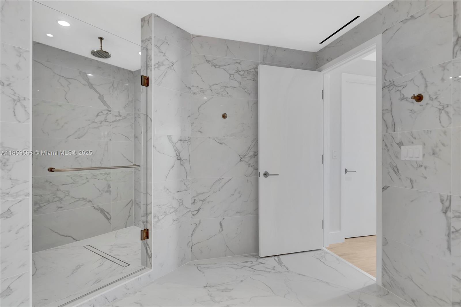 Four Seasons - Residential