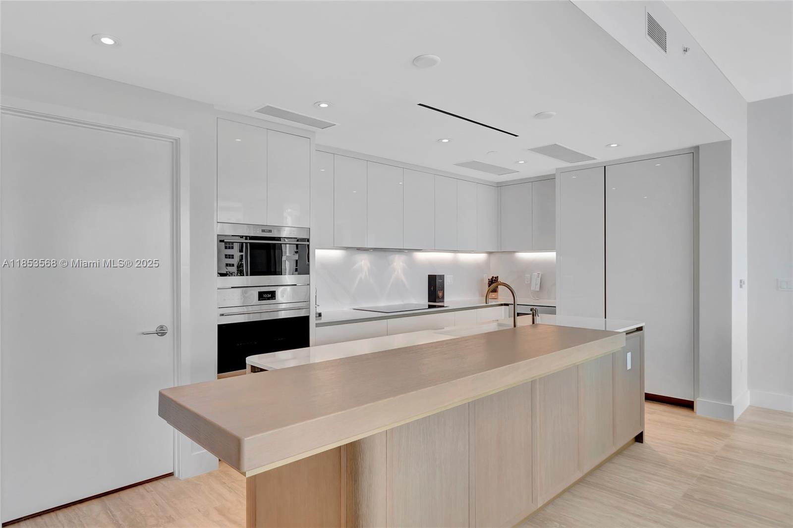 Four Seasons - Residential
