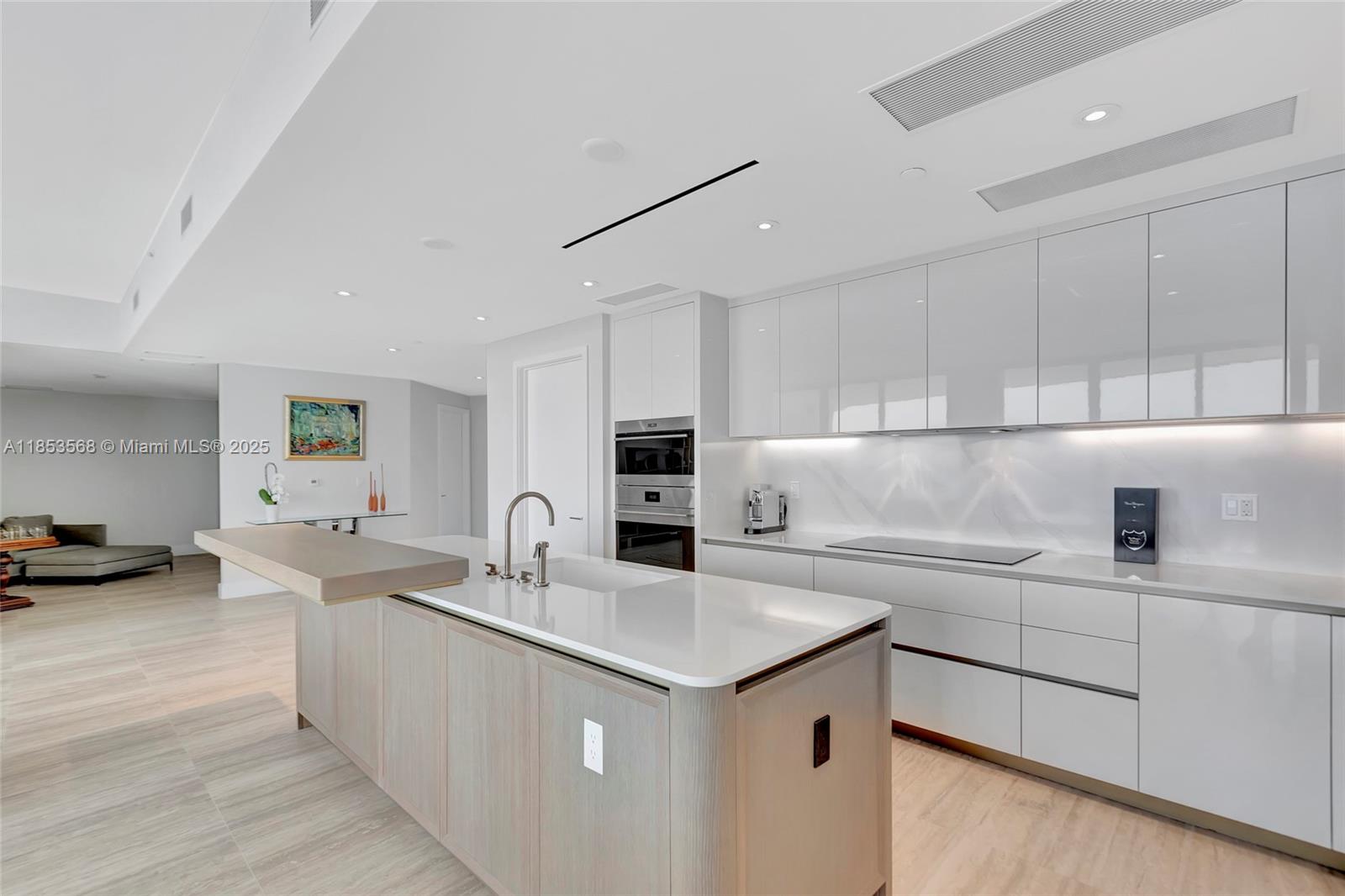 Four Seasons - Residential