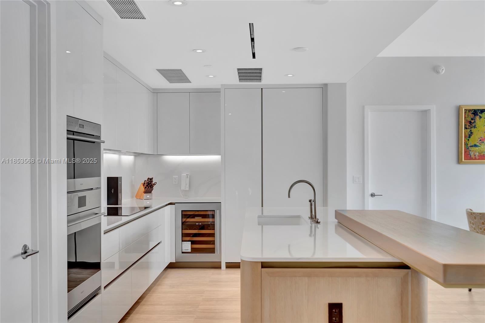Four Seasons - Residential