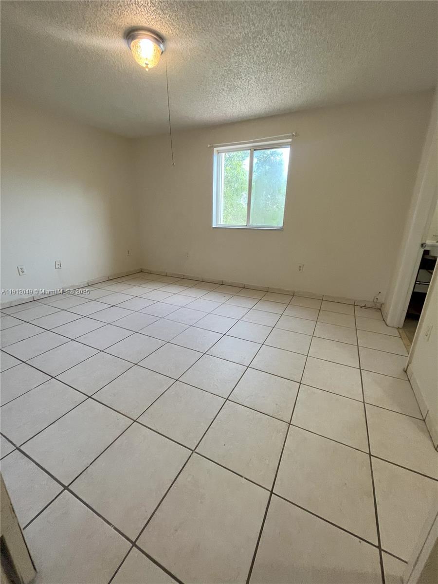 BONITA GOLF VIEW TOWNVILL - Residential