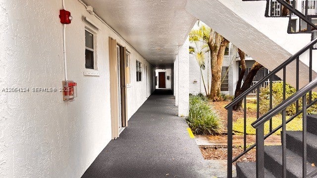 483 N Pine Island Rd C305