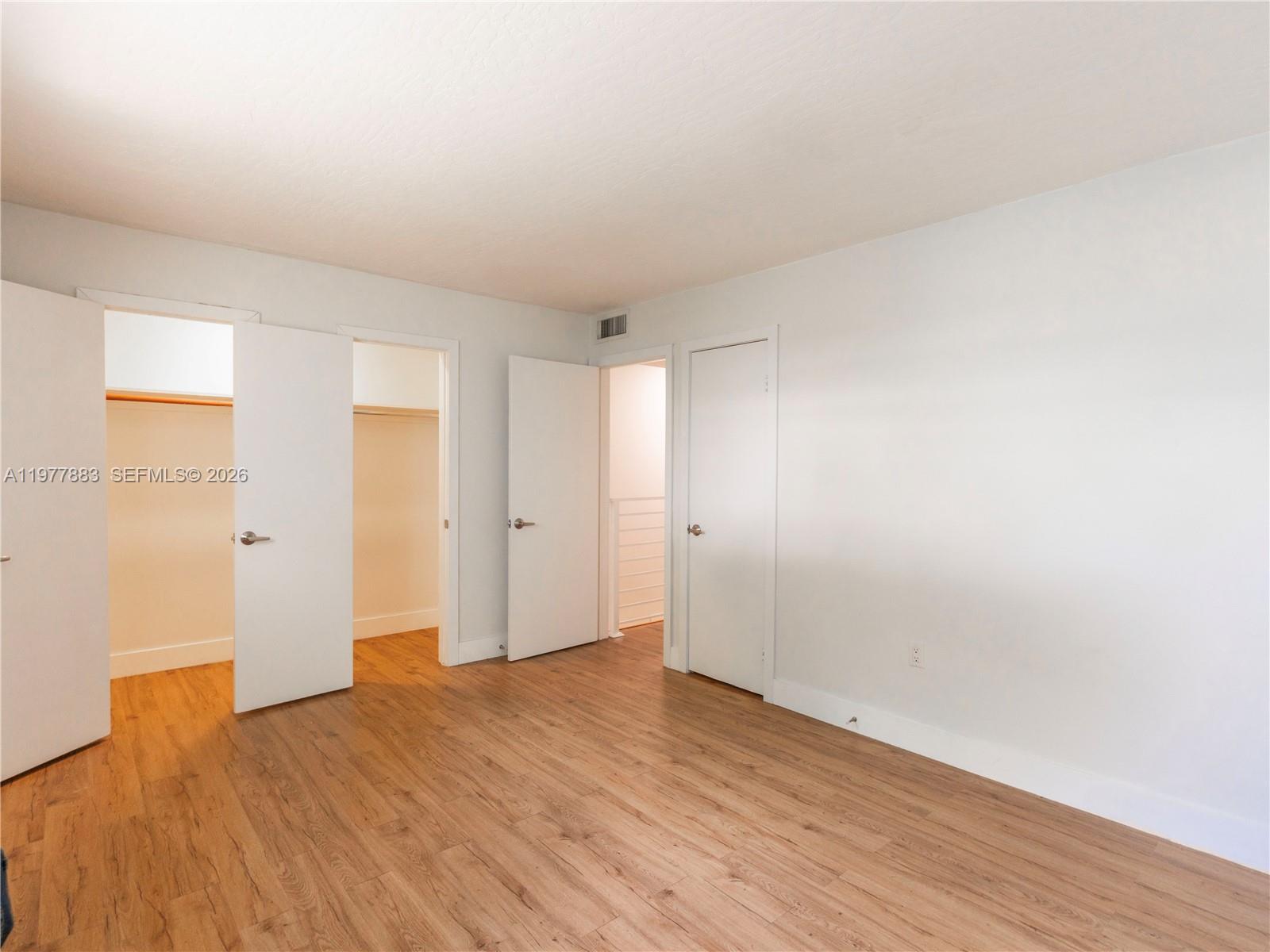 KENDALE LK TOWNHOUSE COND - Residential Lease