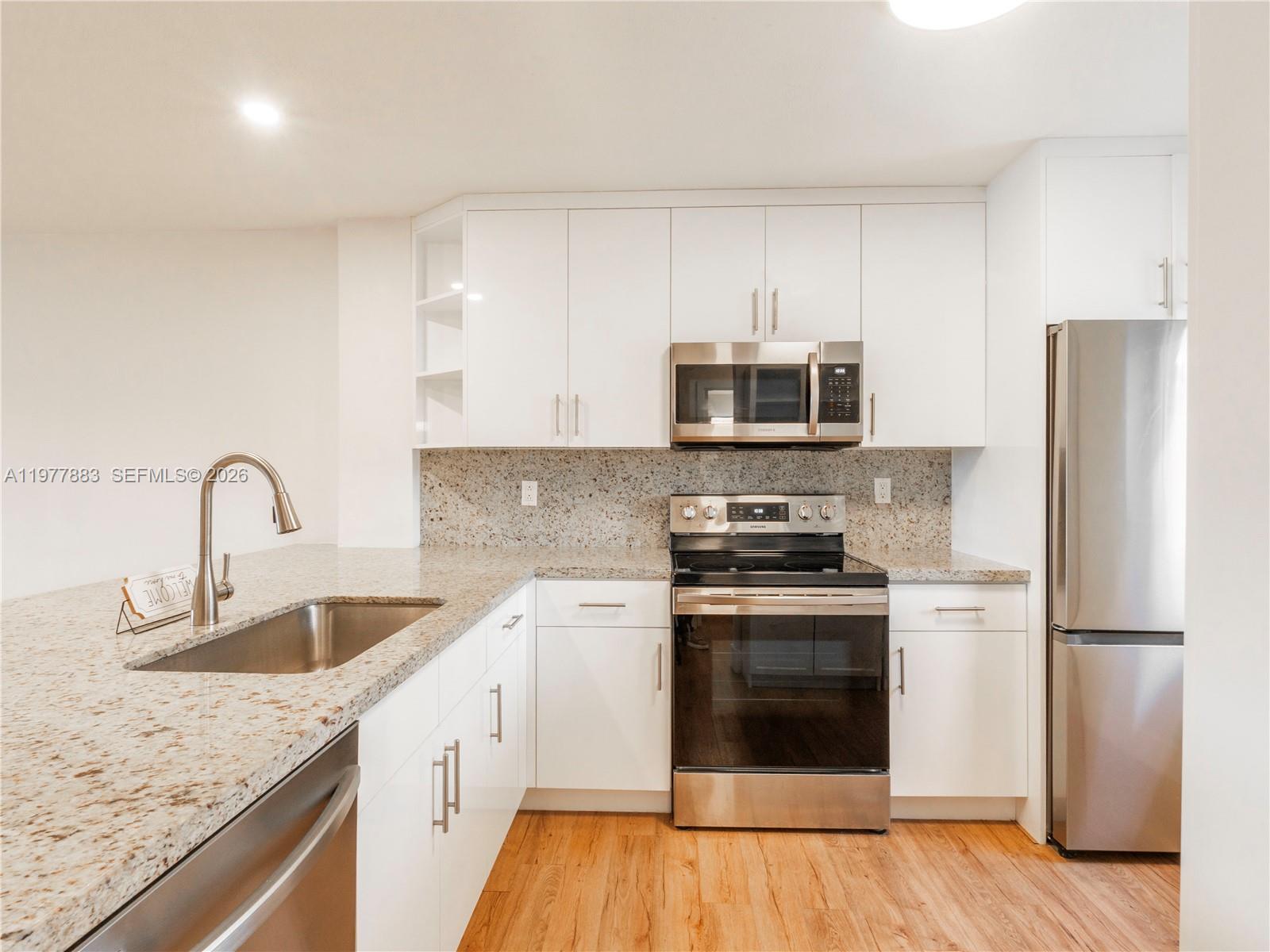 KENDALE LK TOWNHOUSE COND - Residential Lease