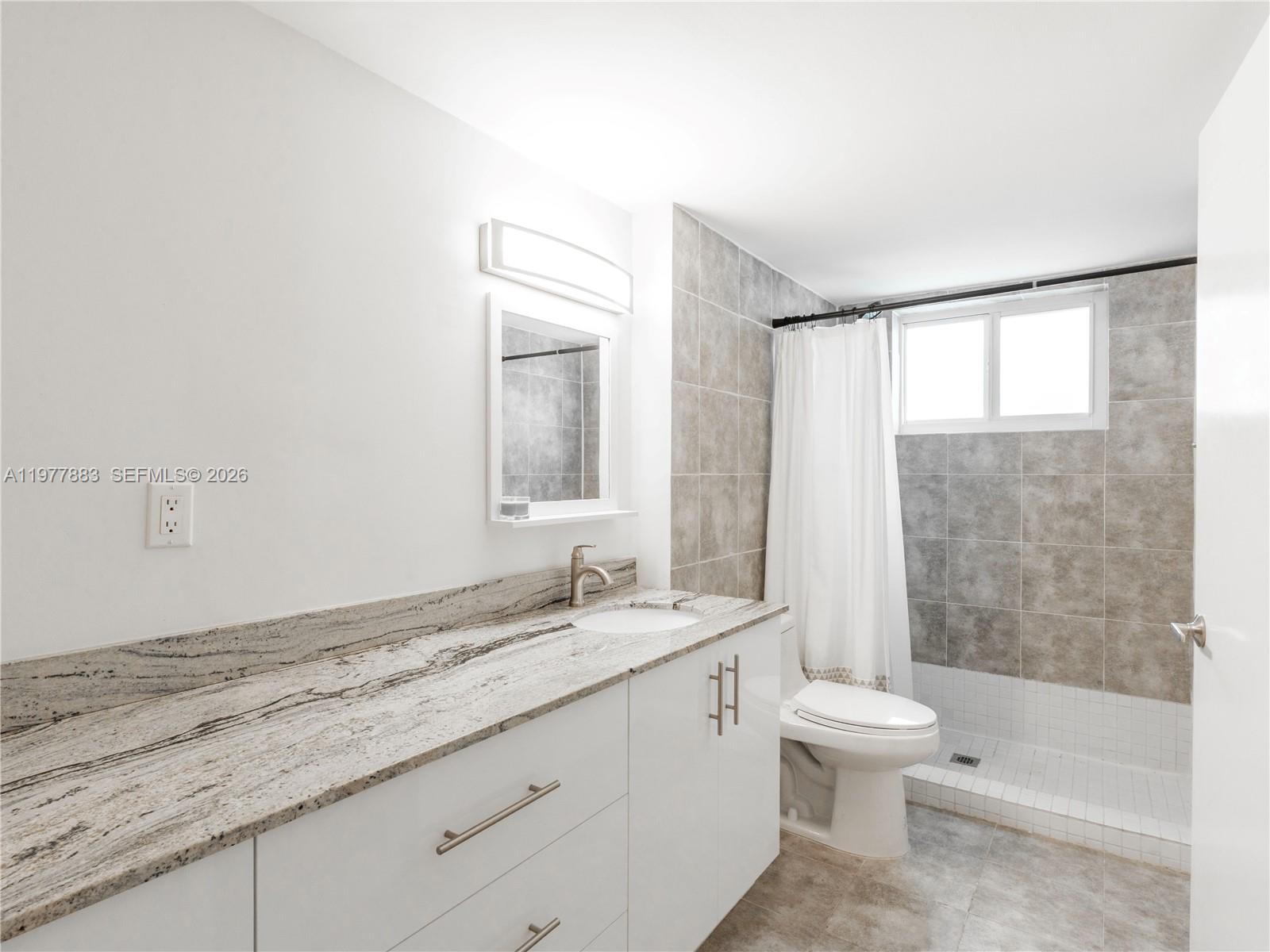 KENDALE LK TOWNHOUSE COND - Residential Lease