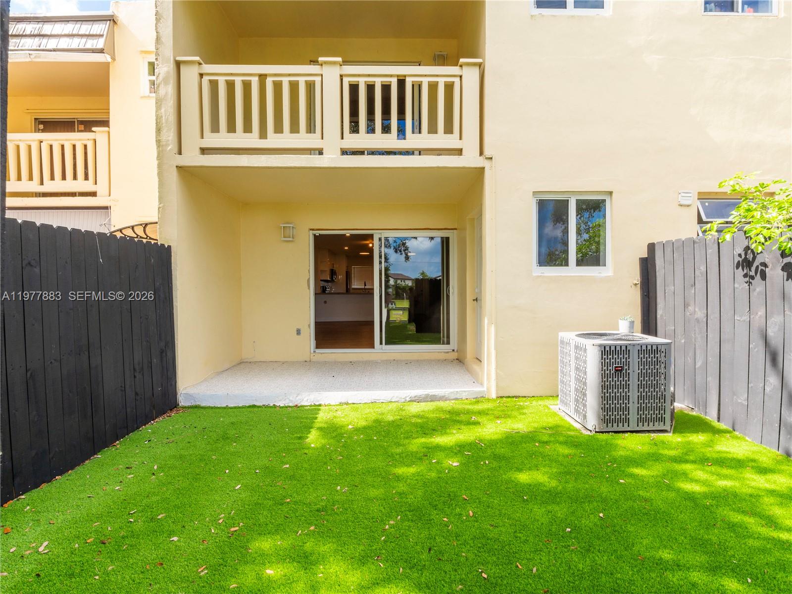 KENDALE LK TOWNHOUSE COND - Residential Lease