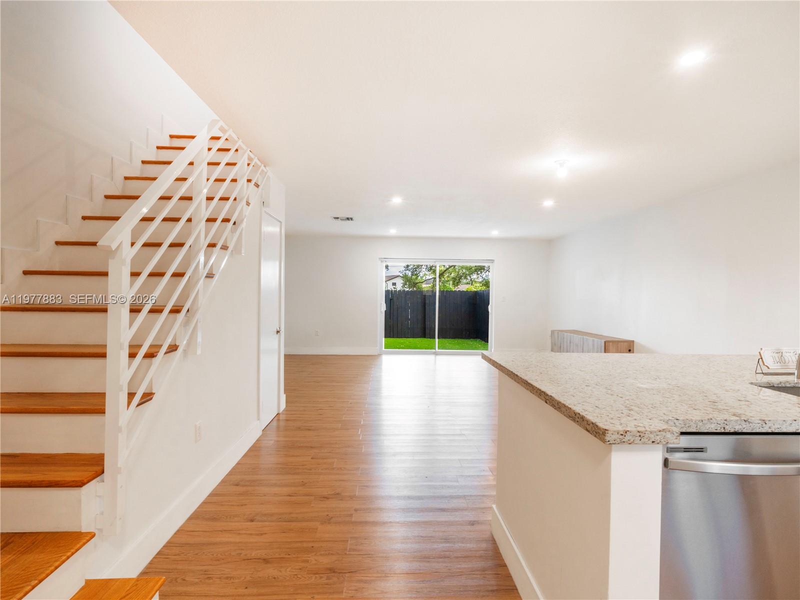 KENDALE LK TOWNHOUSE COND - Residential Lease