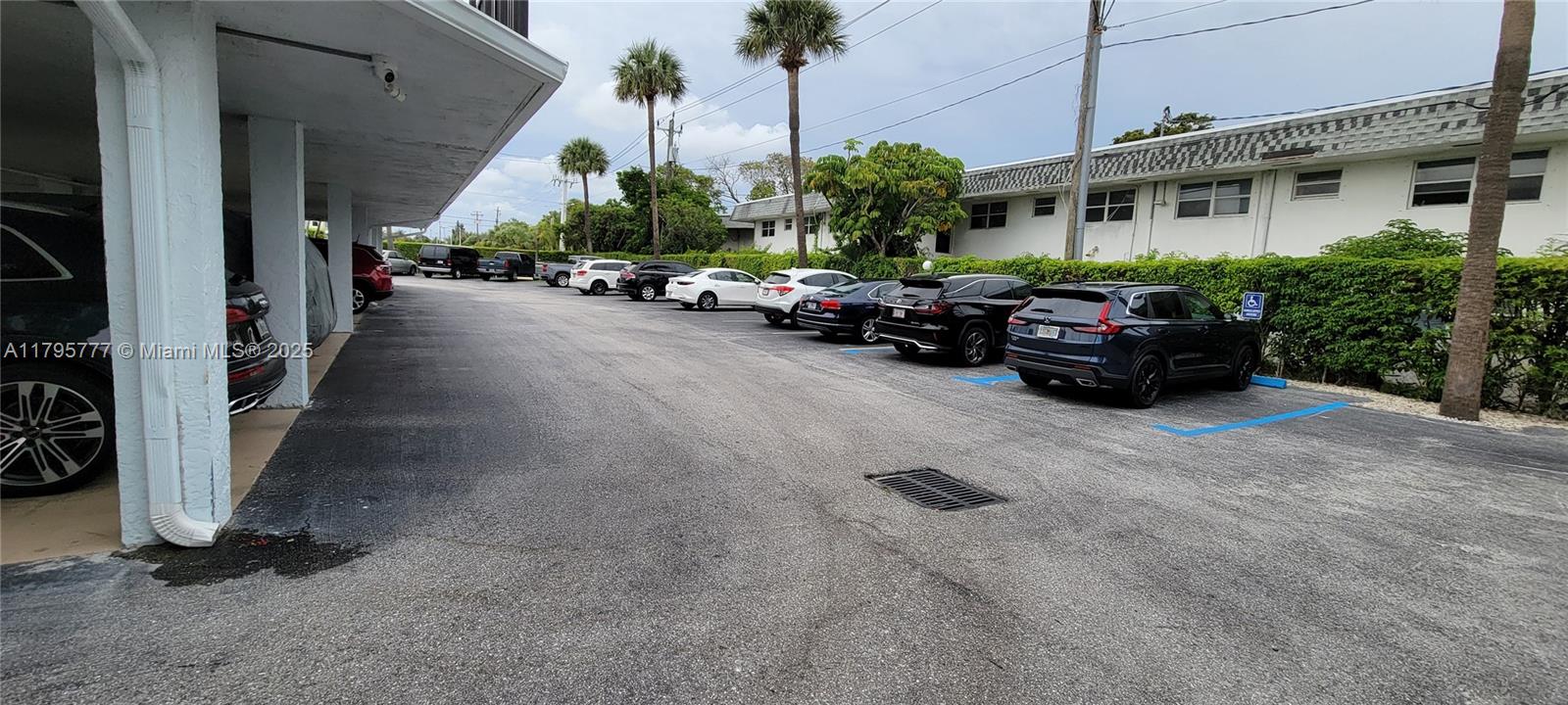 LAKE HARBOR COVE CONDO - Residential