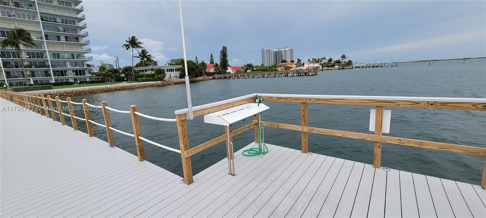 LAKE HARBOR COVE CONDO - Residential