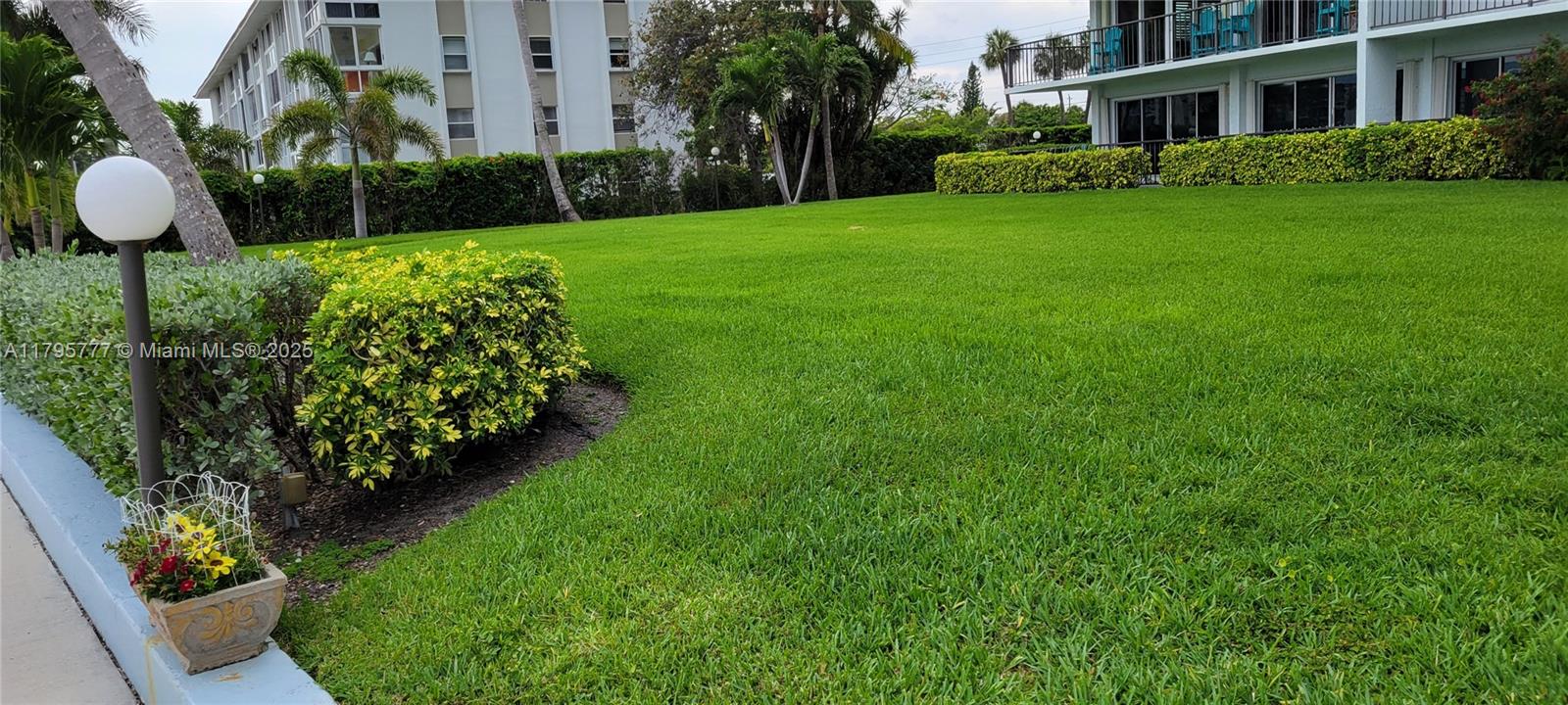 LAKE HARBOR COVE CONDO - Residential