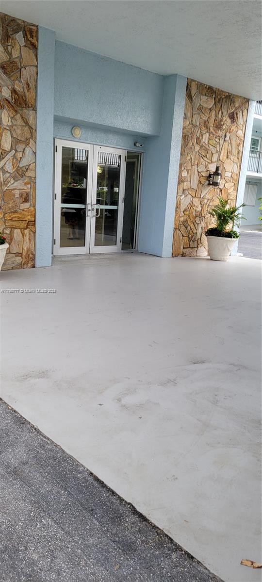 LAKE HARBOR COVE CONDO - Residential