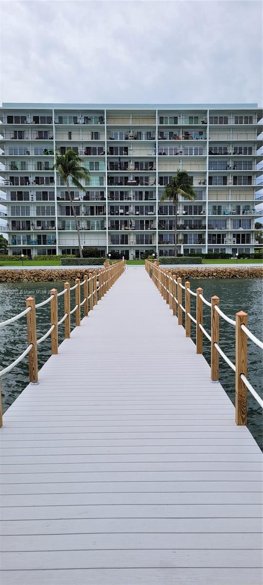LAKE HARBOR COVE CONDO - Residential