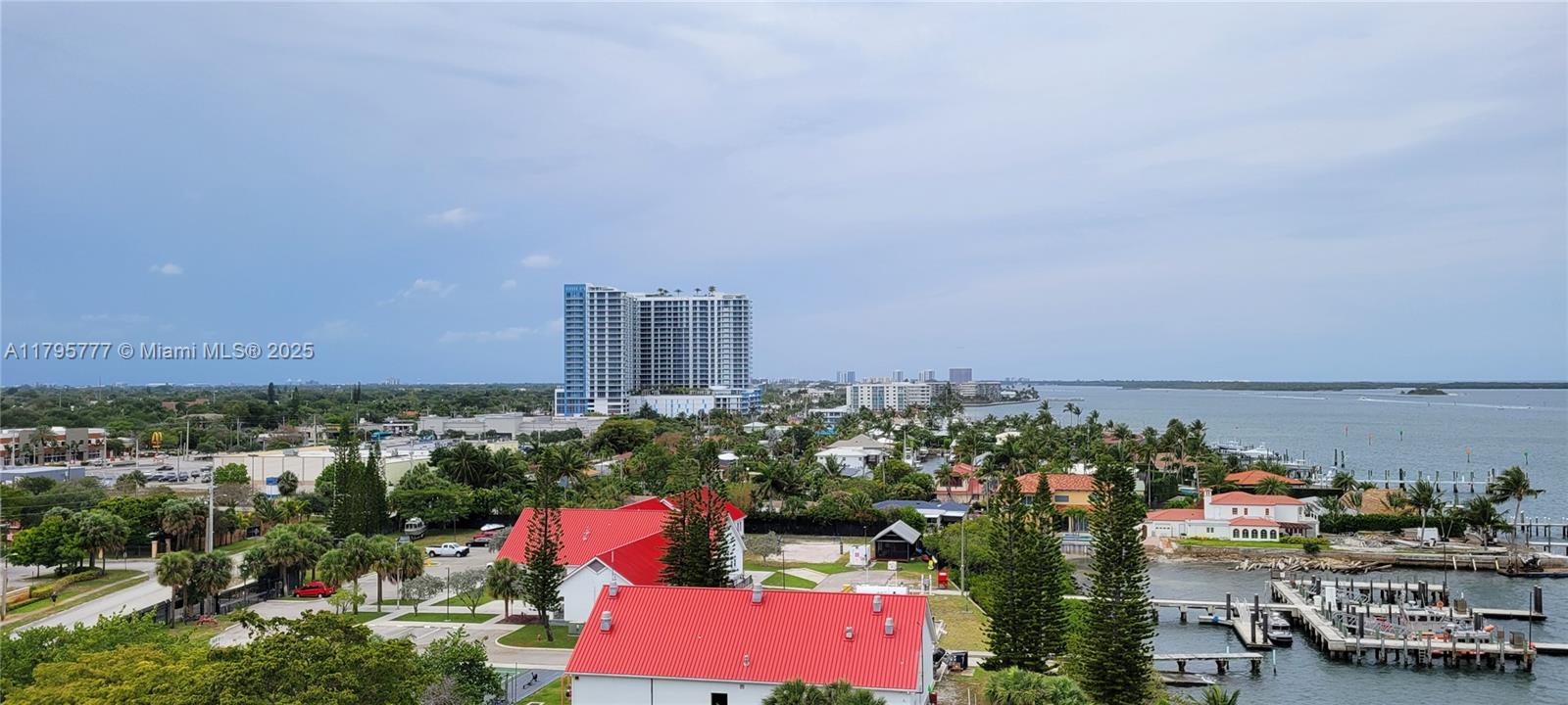 LAKE HARBOR COVE CONDO - Residential