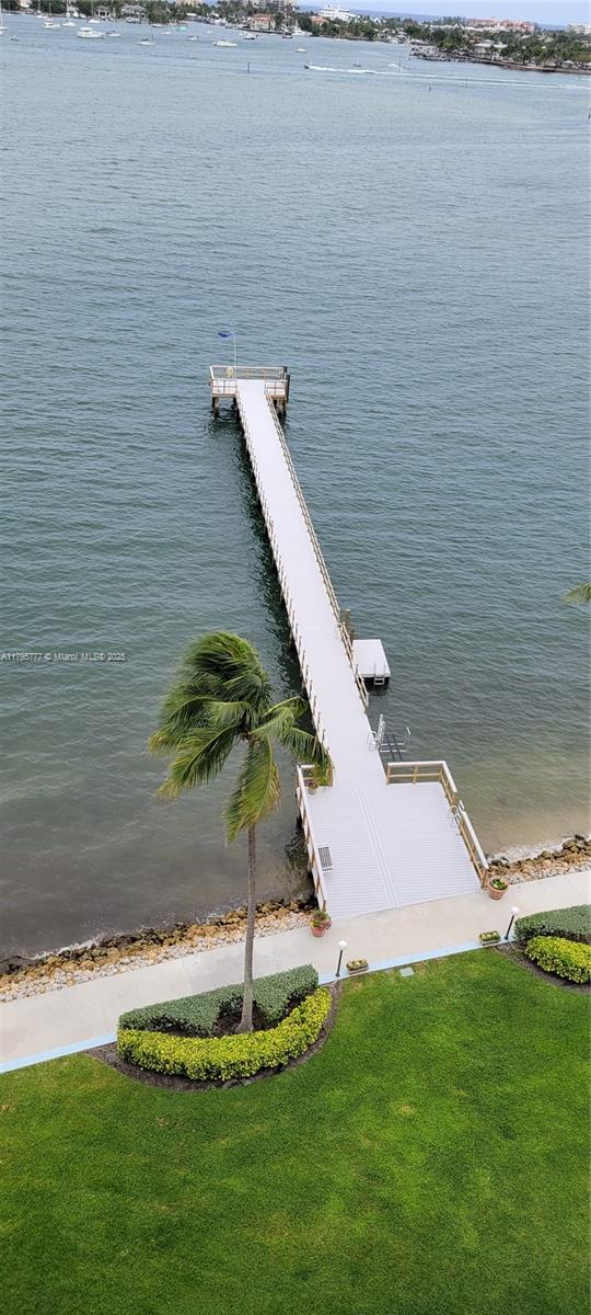LAKE HARBOR COVE CONDO - Residential