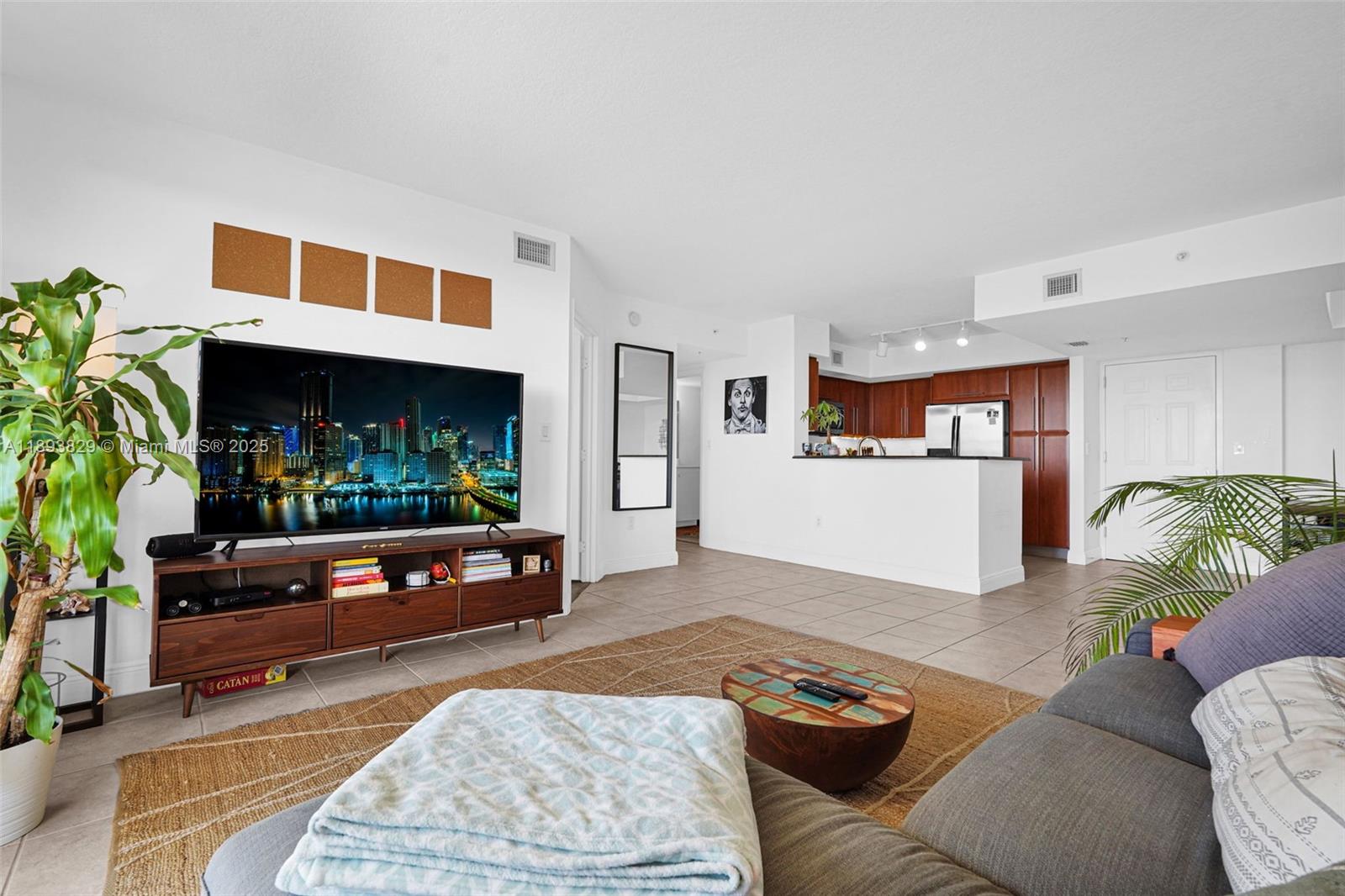 GABLES MARQUIS CONDO - Residential