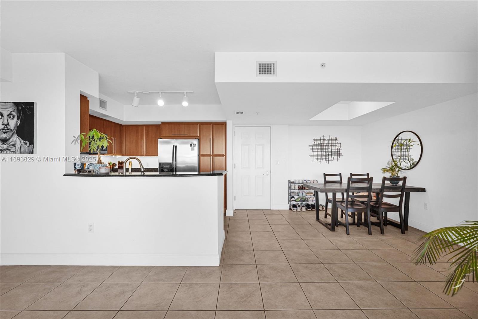GABLES MARQUIS CONDO - Residential