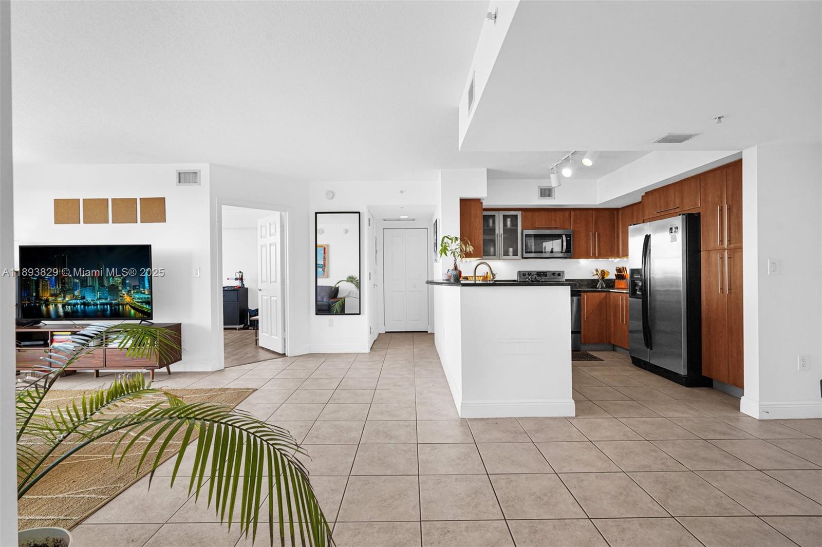 GABLES MARQUIS CONDO - Residential