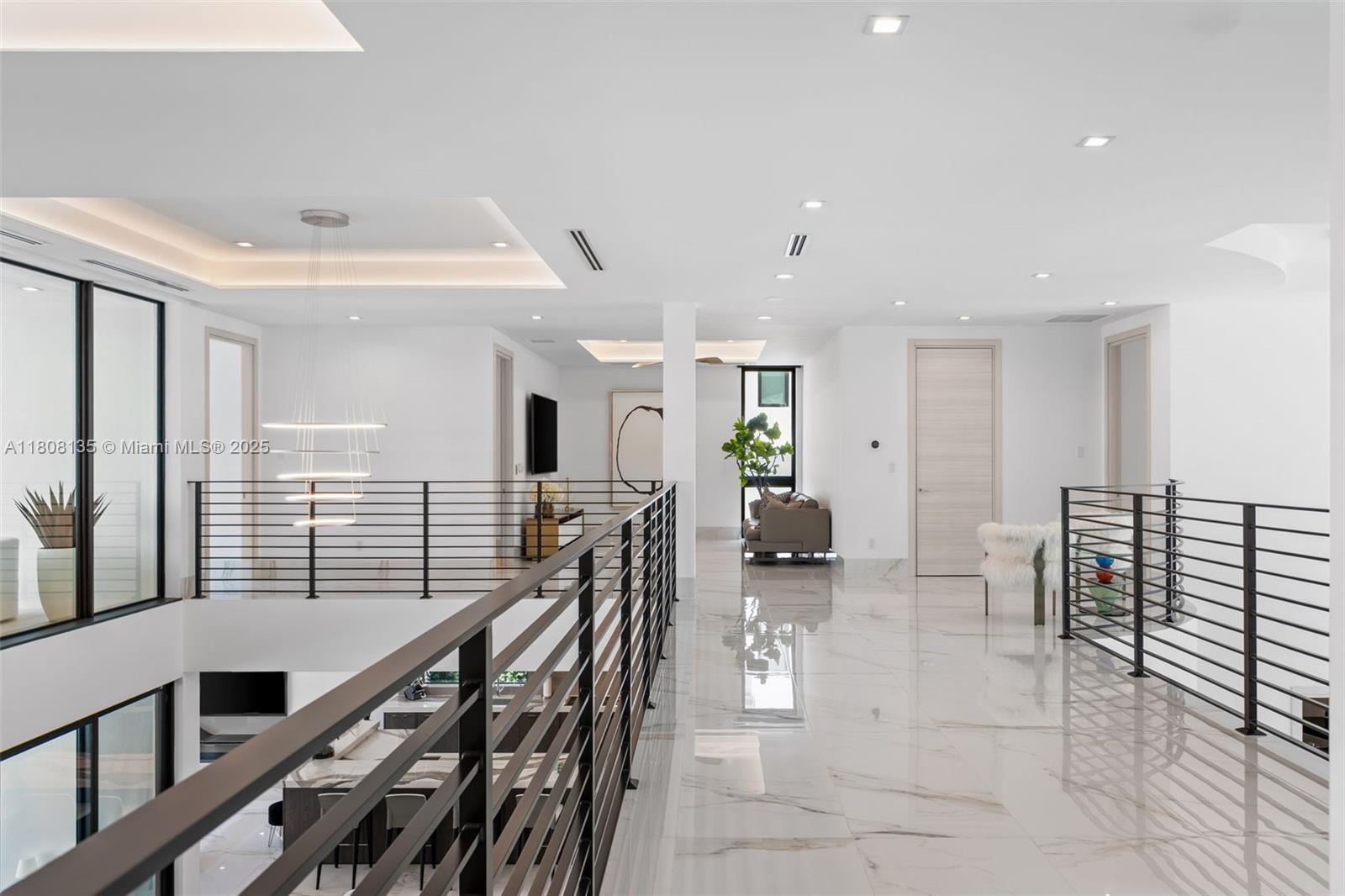LUCILLE ISLAND - Residential