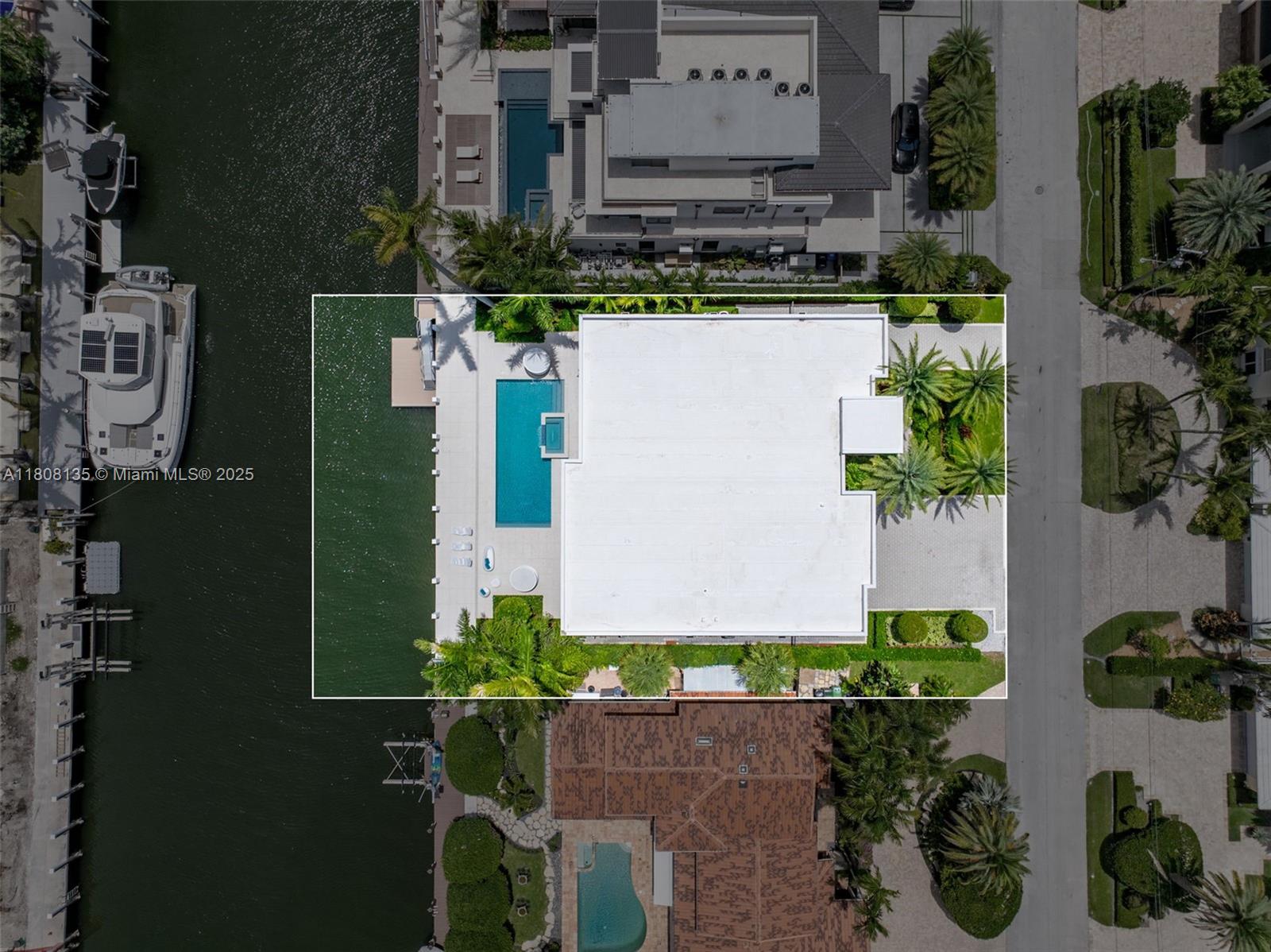 LUCILLE ISLAND - Residential