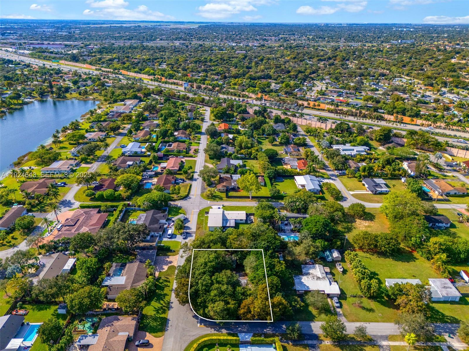 KENDALL ESTATES - Residential