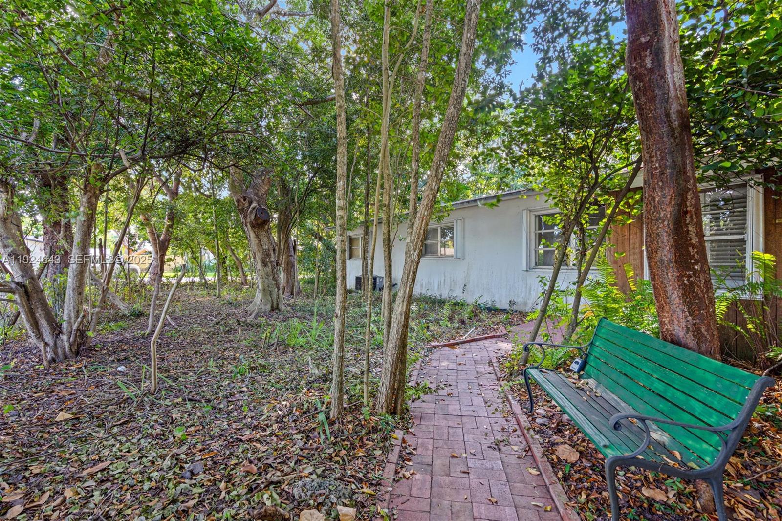 KENDALL ESTATES - Residential