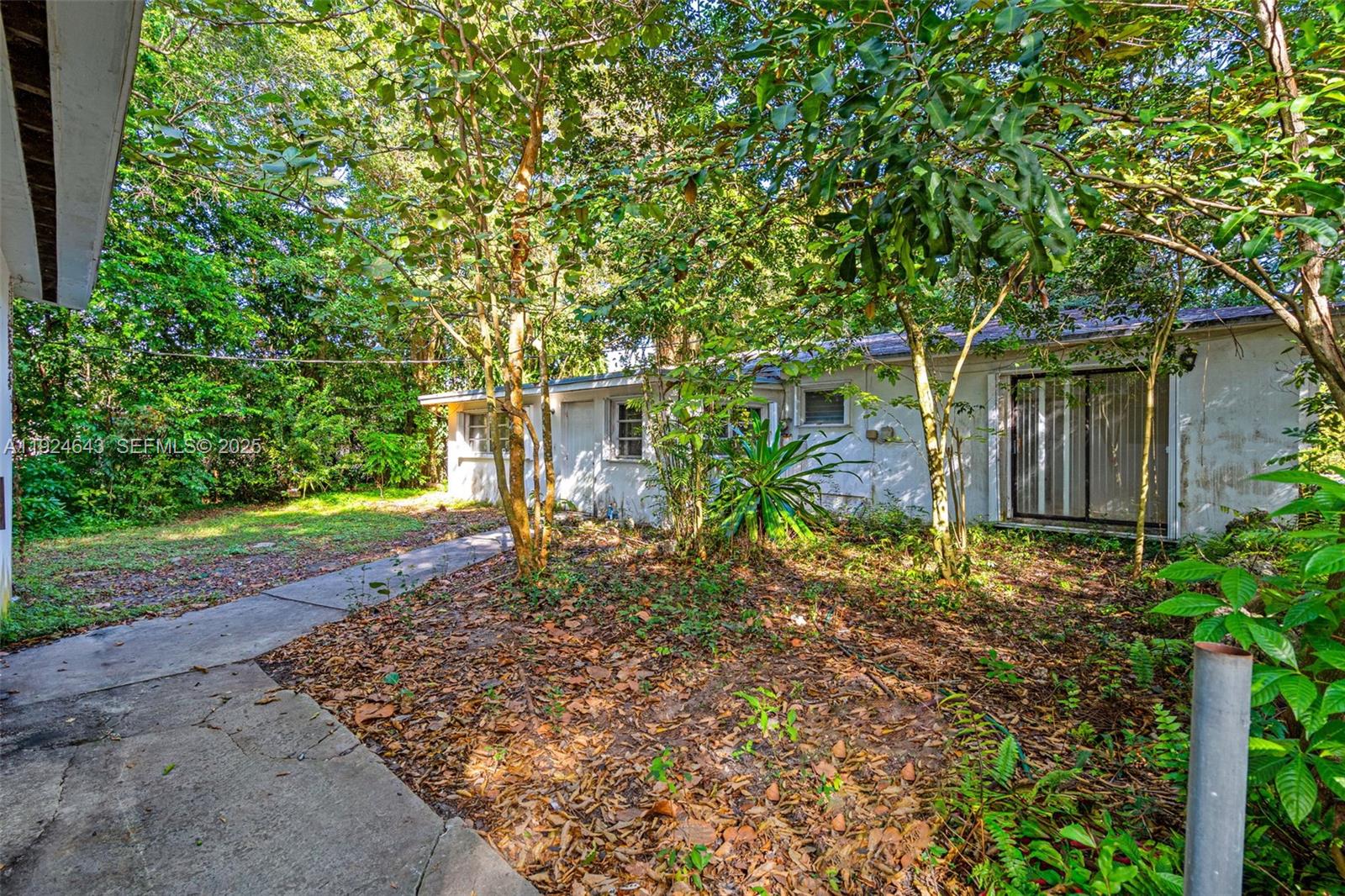 KENDALL ESTATES - Residential