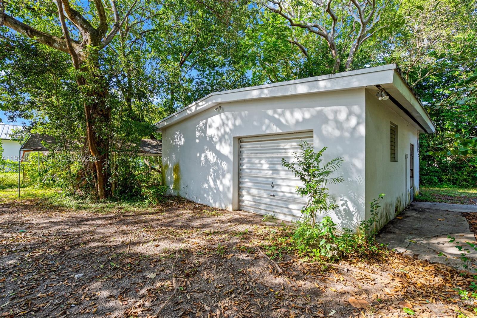 KENDALL ESTATES - Residential