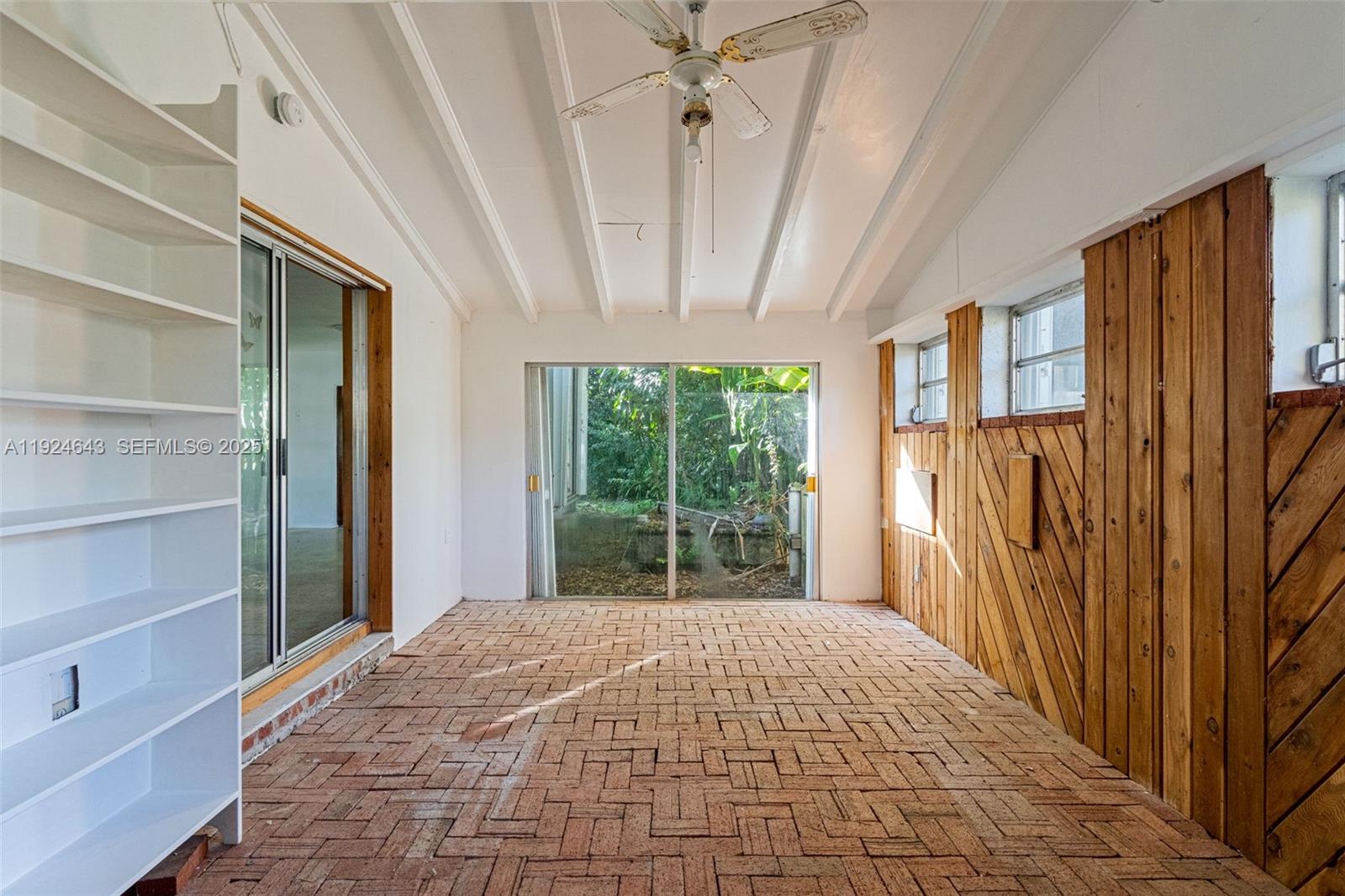 KENDALL ESTATES - Residential