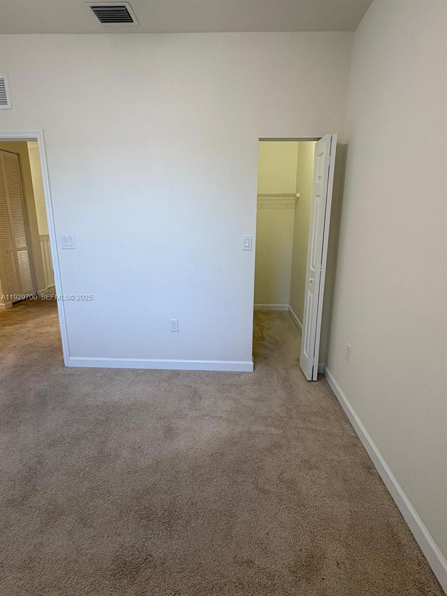 KENDALL COMMONS TOWNHOMES - Residential Lease