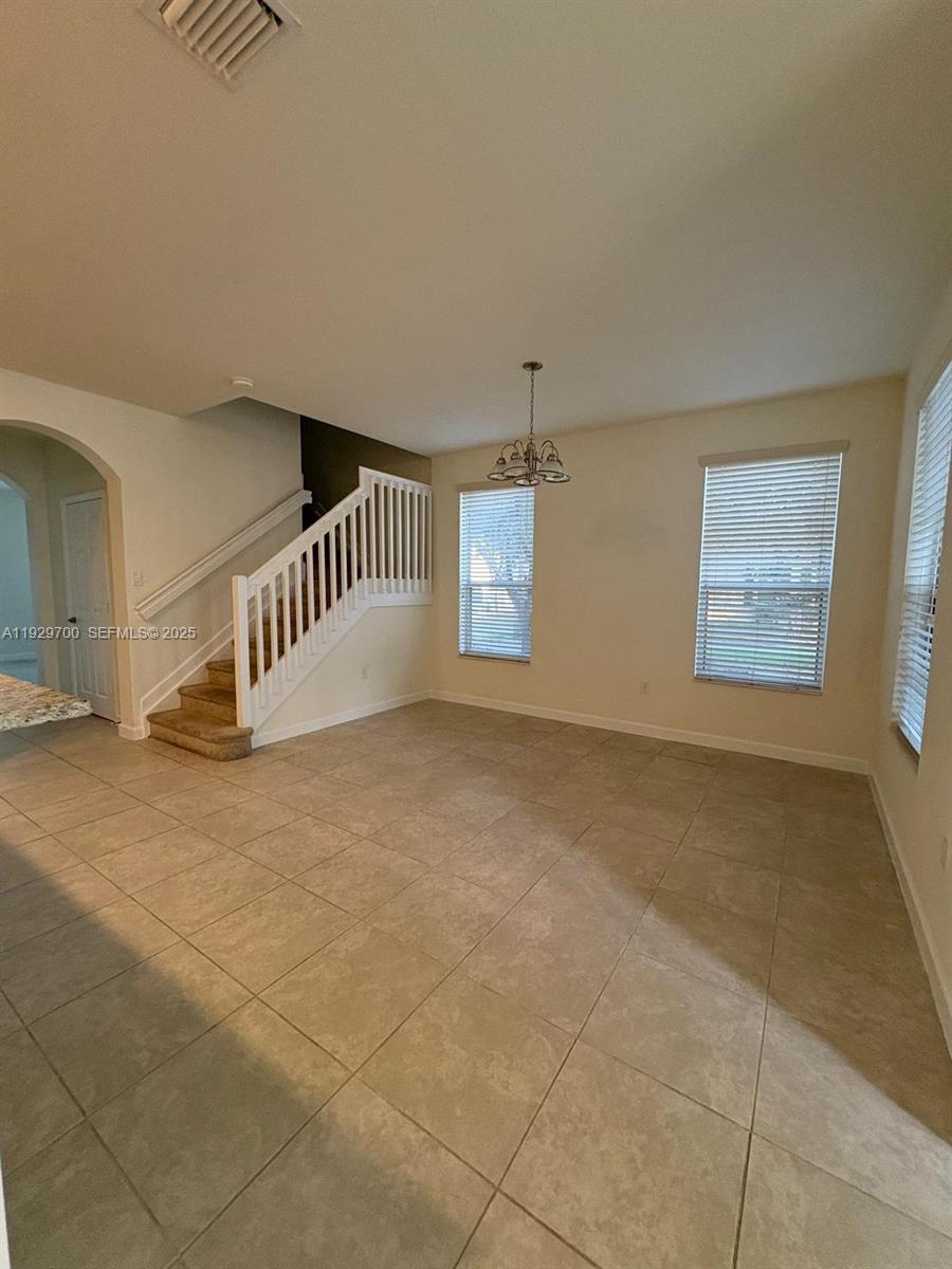 KENDALL COMMONS TOWNHOMES - Residential Lease