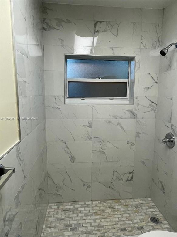 HOLLYWOOD - Residential Lease