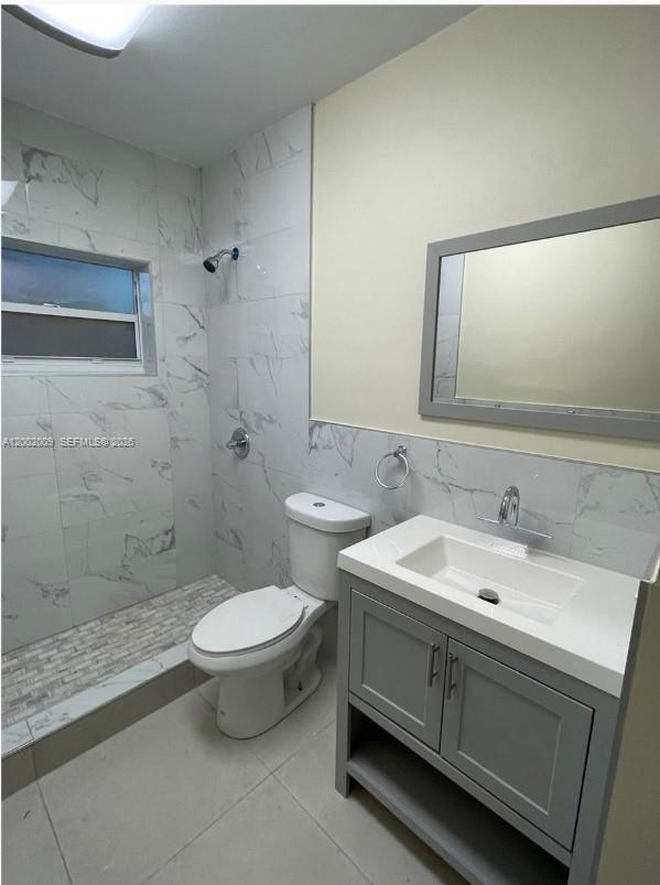 HOLLYWOOD - Residential Lease