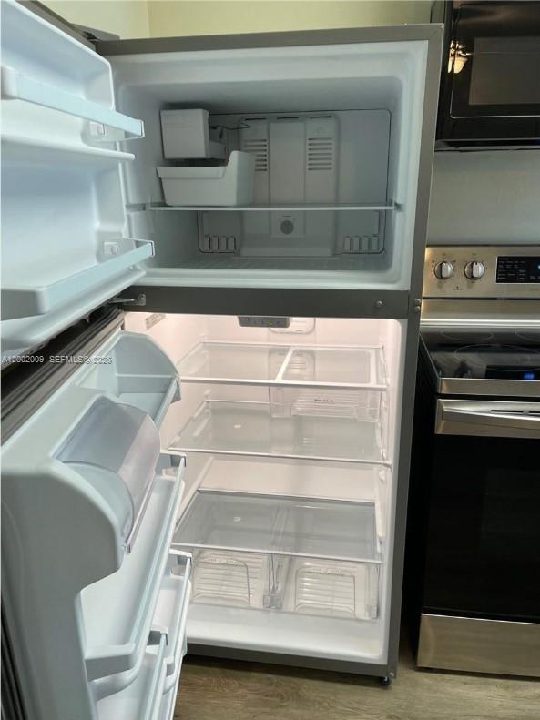 HOLLYWOOD - Residential Lease