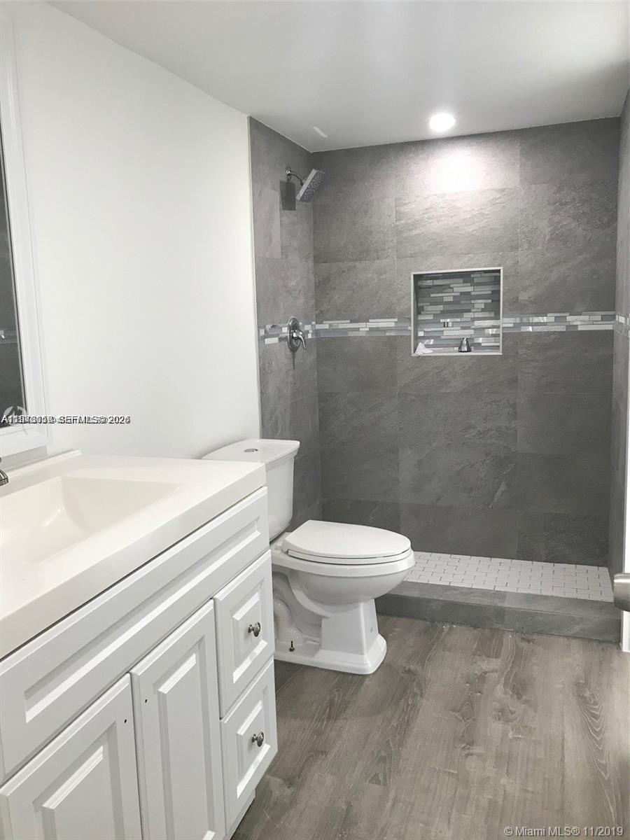 PINE LAKE VILLAGE CONDO - Residential Lease