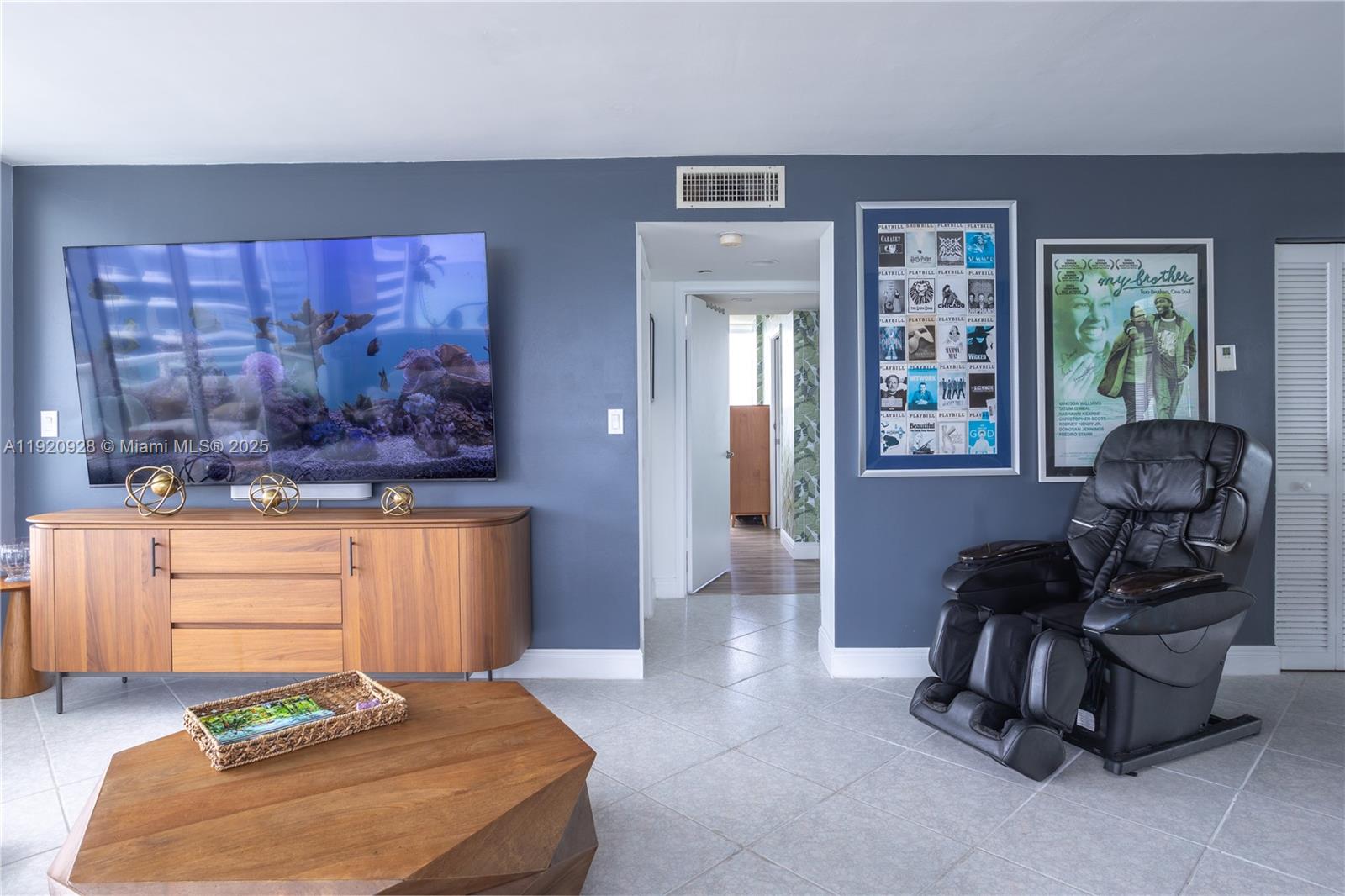 3411 Indian Creek Dr 1204