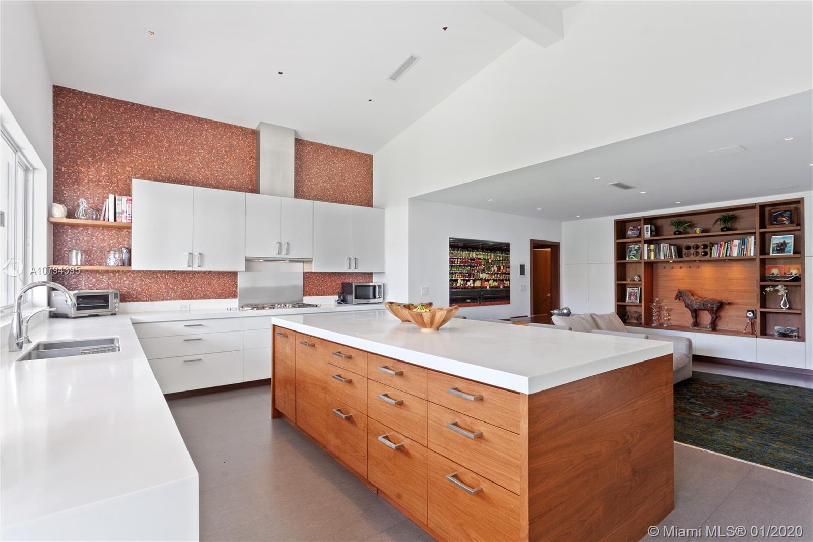 LA GORCE GOLF SUB - Residential