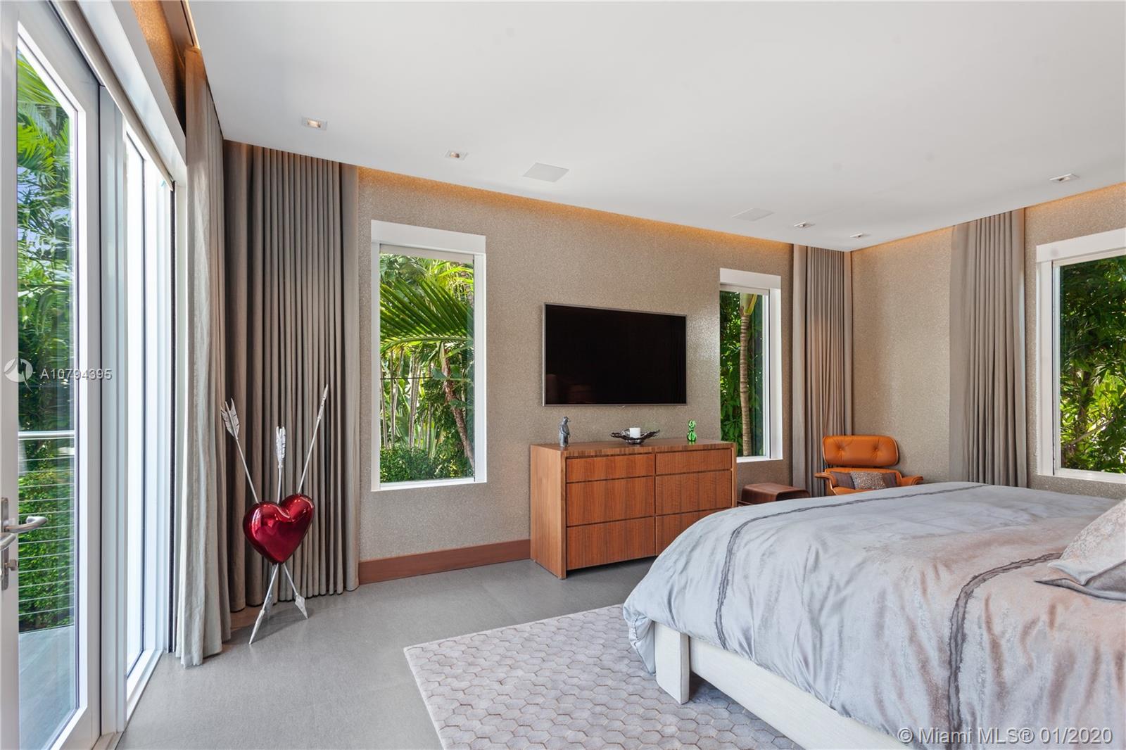 LA GORCE GOLF SUB - Residential