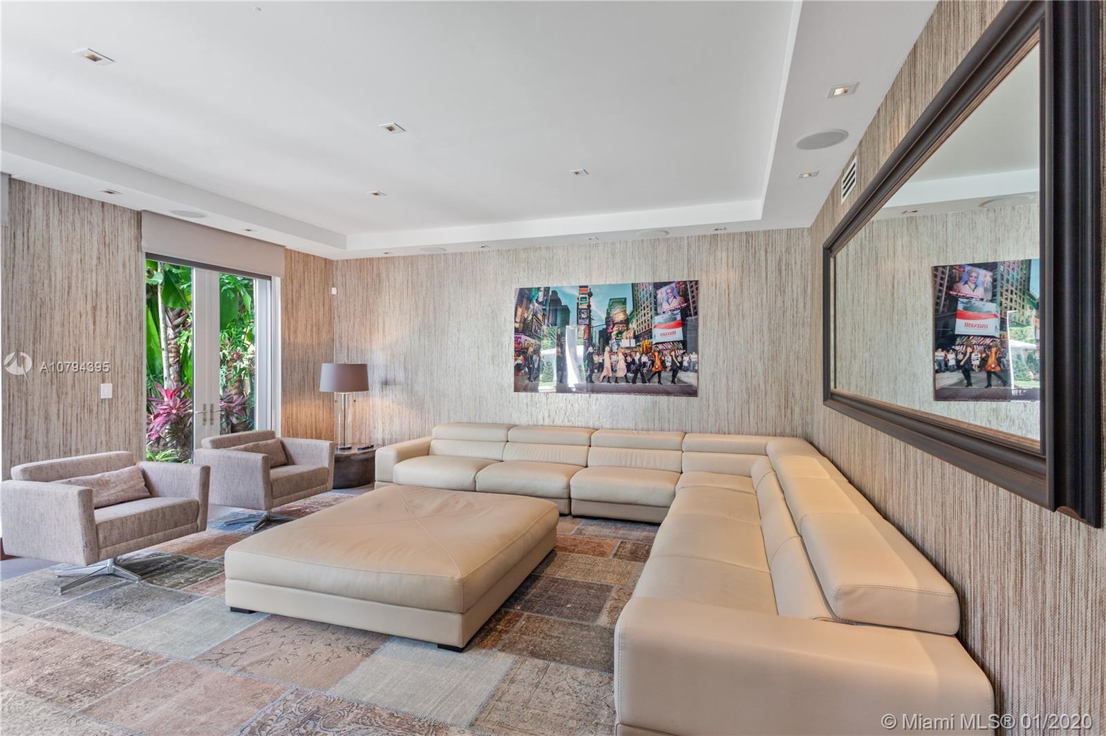 LA GORCE GOLF SUB - Residential