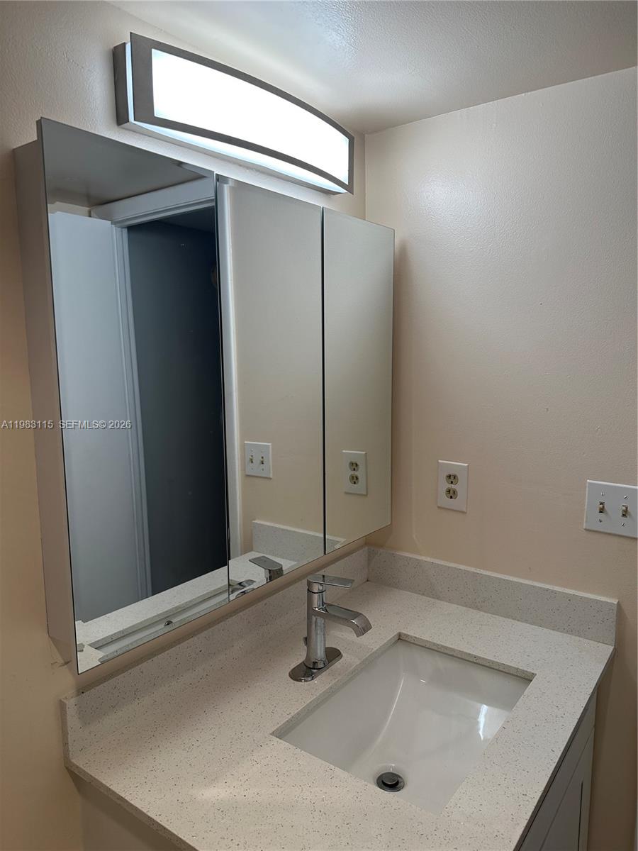 PARK PLACE #4 CONDO - Residential Lease