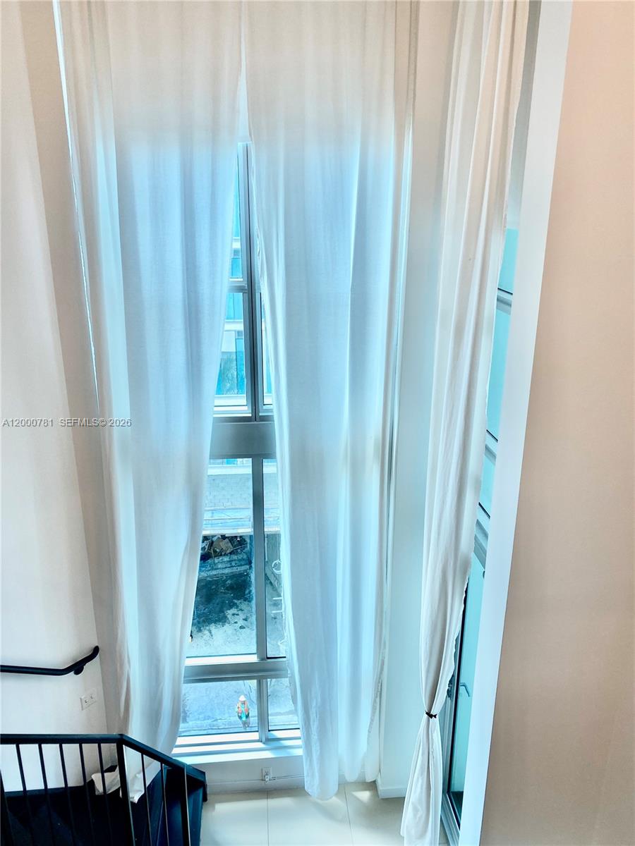 Met 1 Condo - Residential Lease