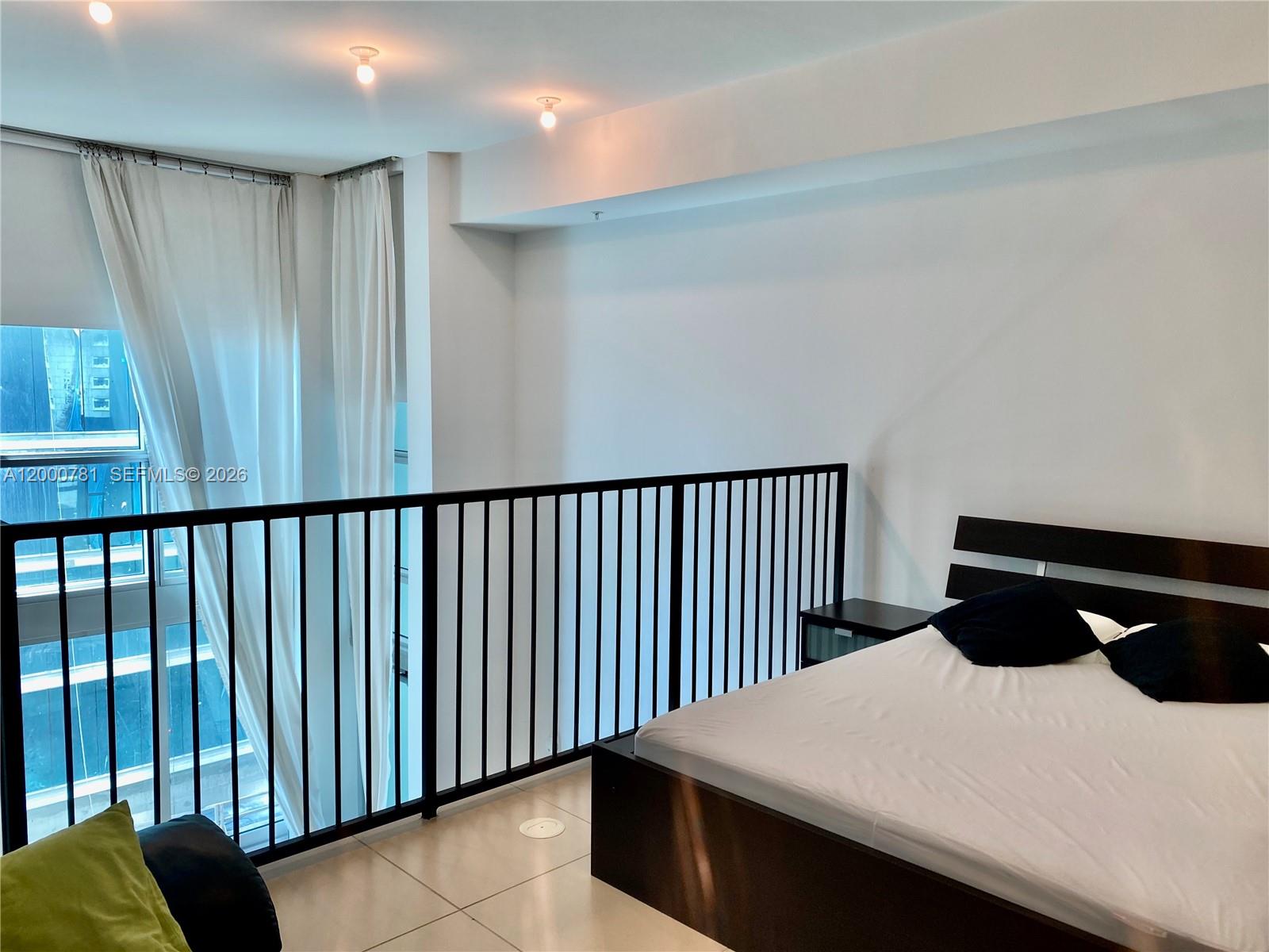 Met 1 Condo - Residential Lease