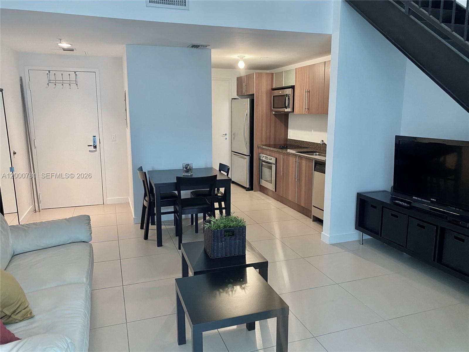 300 S Biscayne Blvd Loft 604