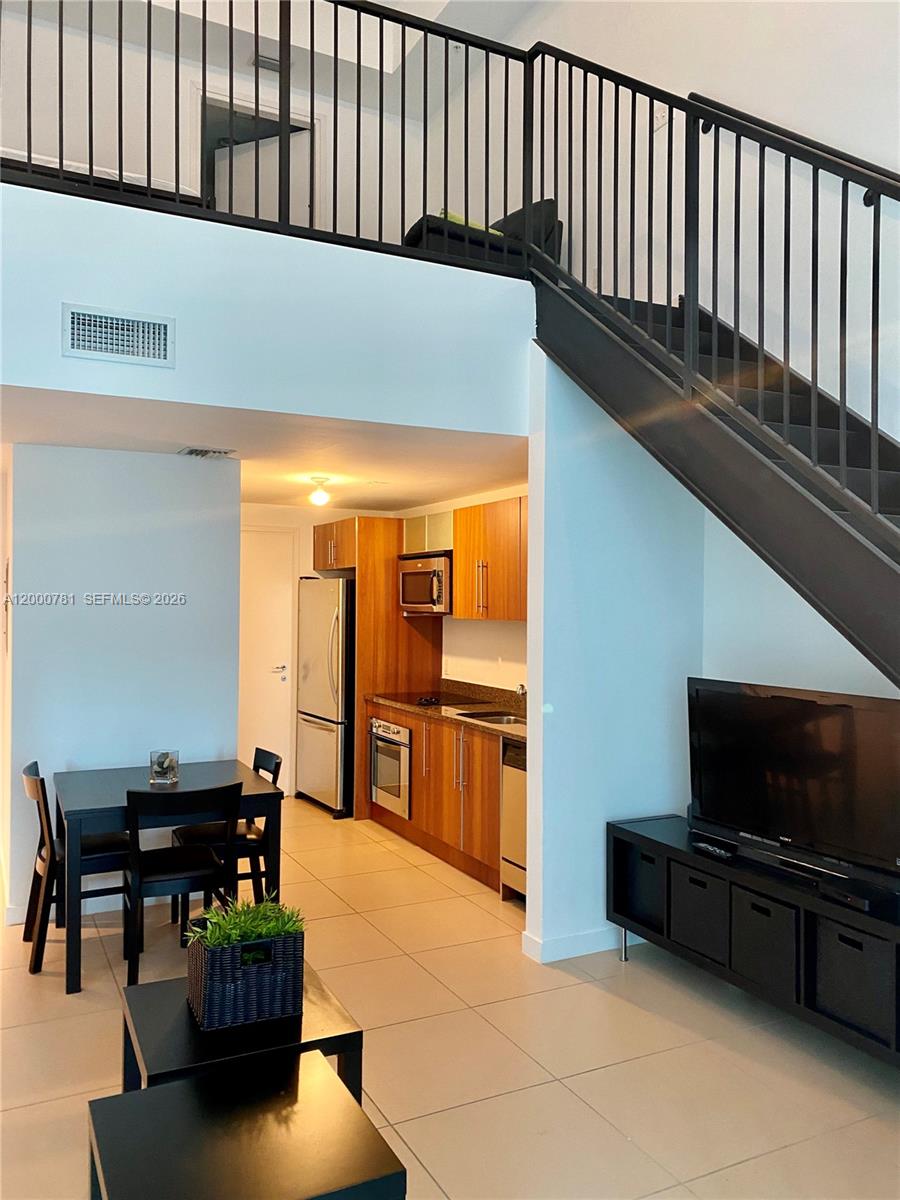 300 S Biscayne Blvd Loft 604