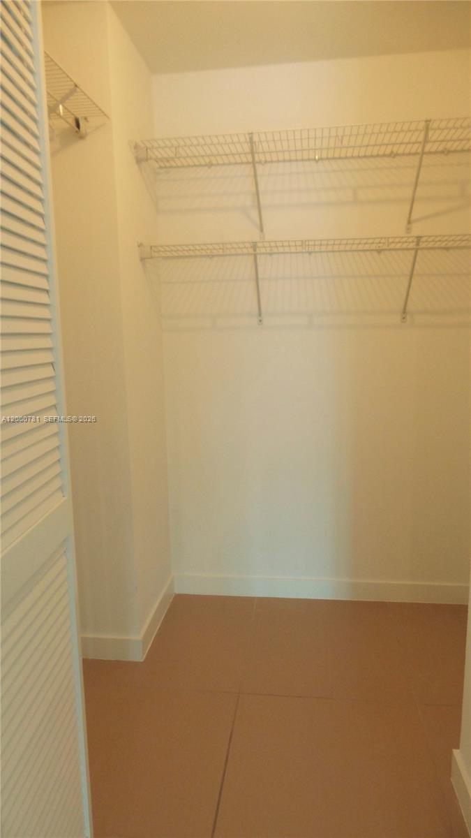 Met 1 Condo - Residential Lease