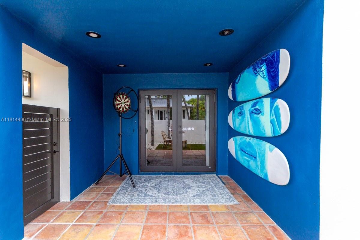 BISCAYNE KEY ESTATES - Residential