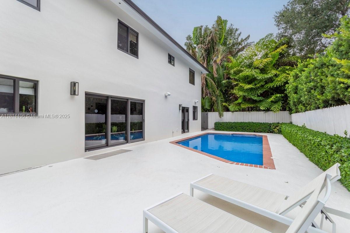 BISCAYNE KEY ESTATES - Residential