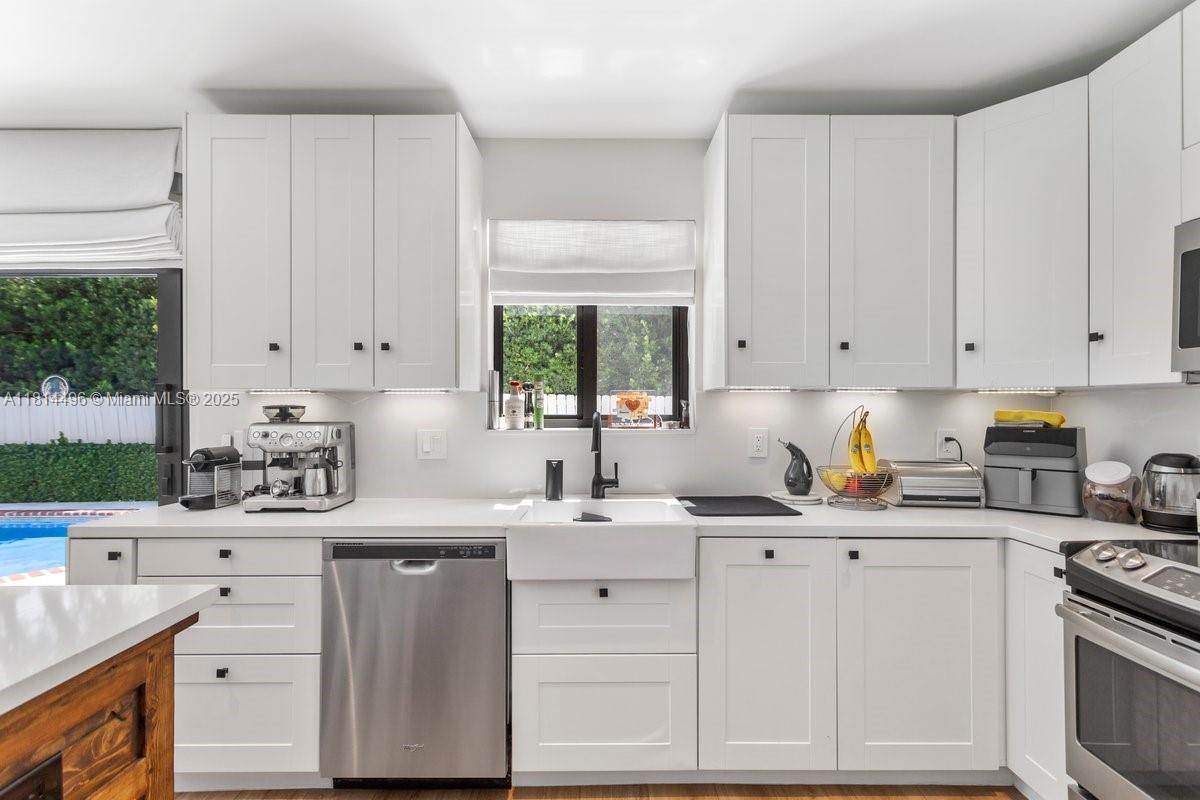 BISCAYNE KEY ESTATES - Residential
