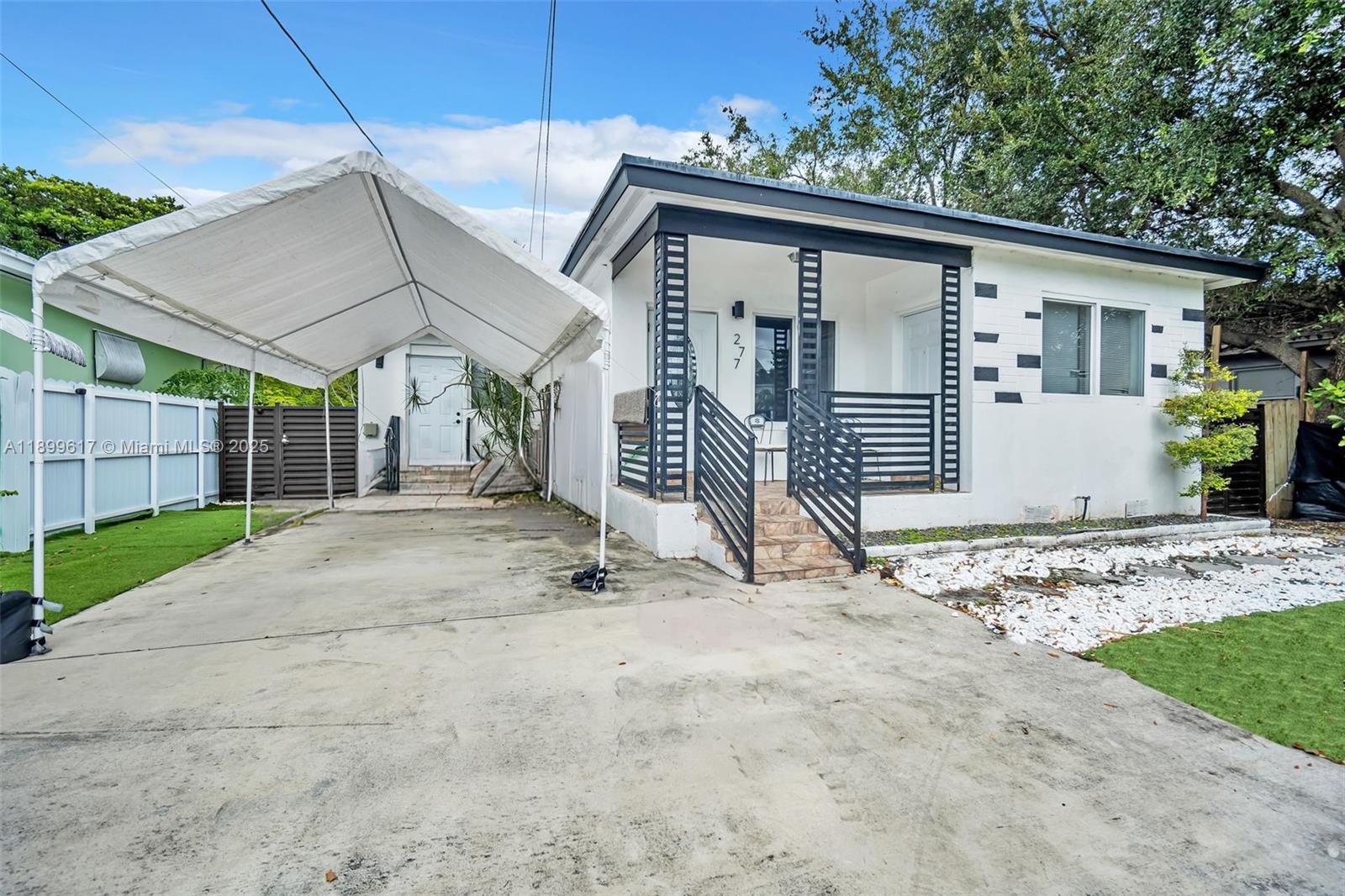 277 NW 48th St 1