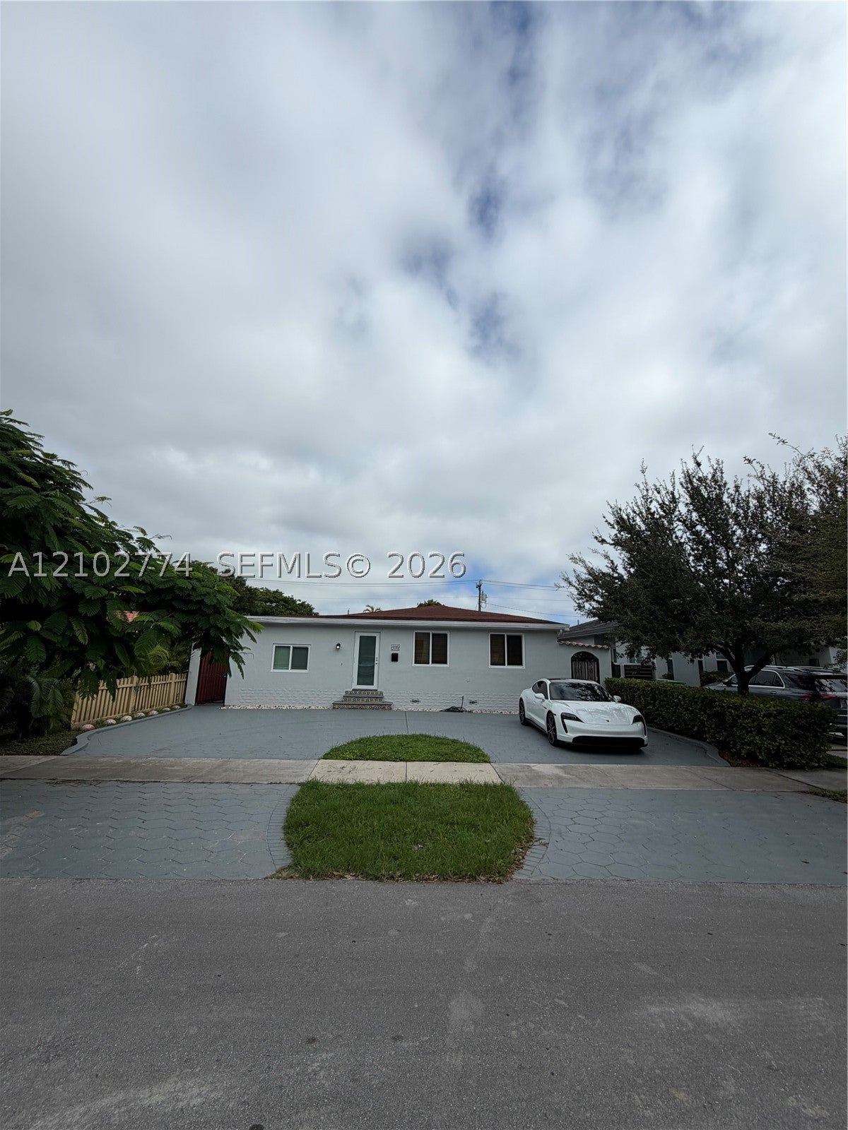 4335 SW 10th St, Miami FL 33134
