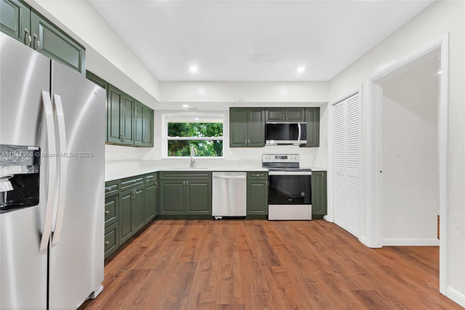 MELROSE PARK SEC 8 - Residential Lease